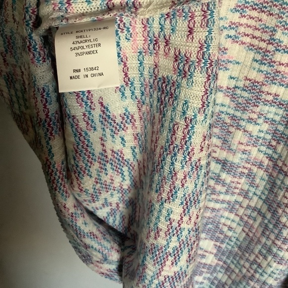 Code X Mode V Neck Sweater - Picture 4 of 6